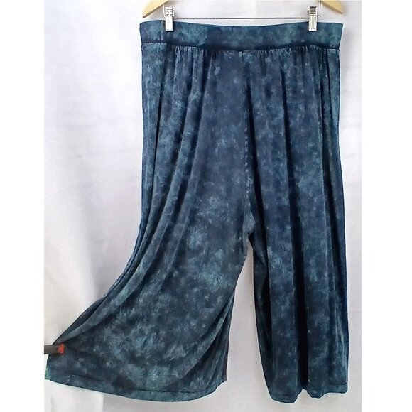 Torrid Crop Pull-On Wide Leg Super Soft High-Rise Stretchy Waist Culotte Pants - Picture 4 of 9